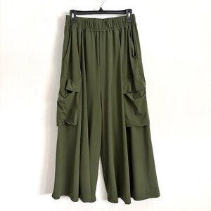 Ruti The Cargo Skirt Pants in Green Wide Leg Cropped Women’s Small / Medium